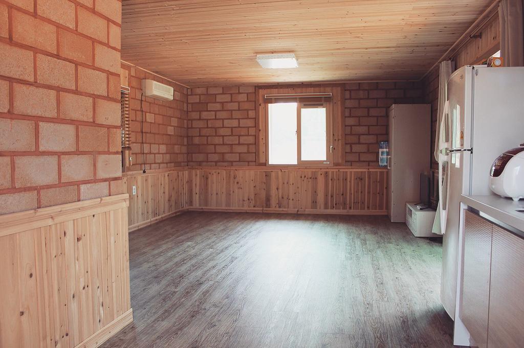 Tobang Red Clay Pension Πόχανγκ Εξωτερικό φωτογραφία